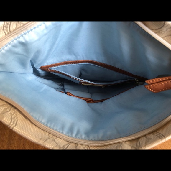 Cream and grey lace patterned clutch - Picture 4 of 5